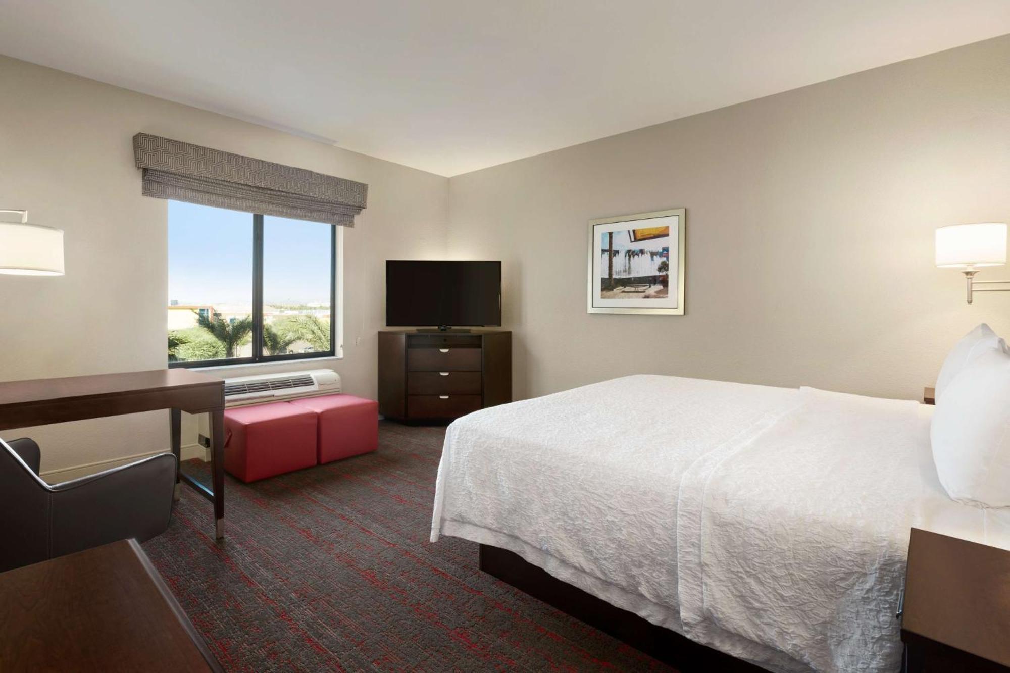 Hampton Inn & Suites Phoenix Glendale-Westgate Kültér fotó
